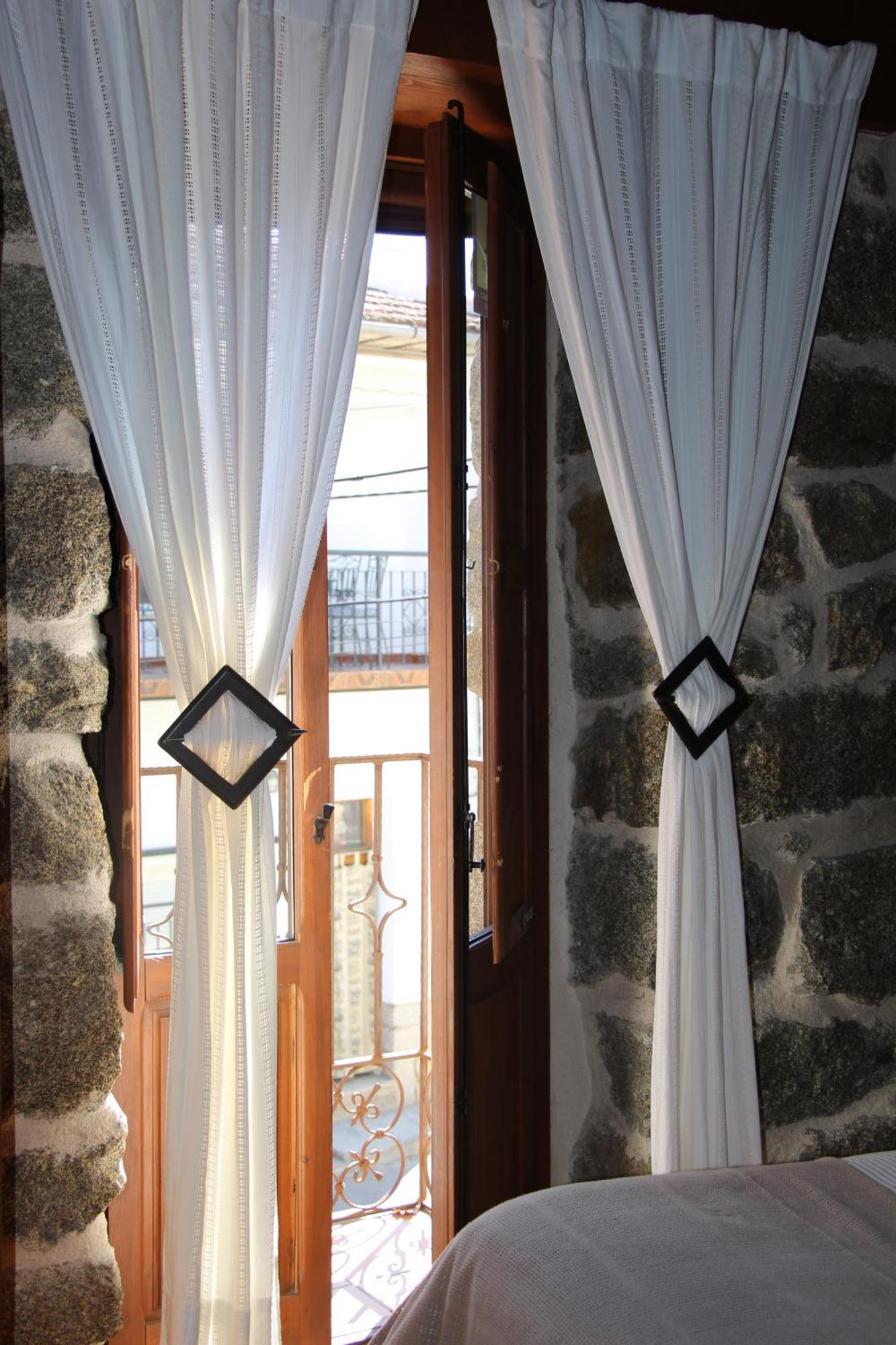 Willa El Balconcillo Del Alberche Navaluenga Zewnętrze zdjęcie